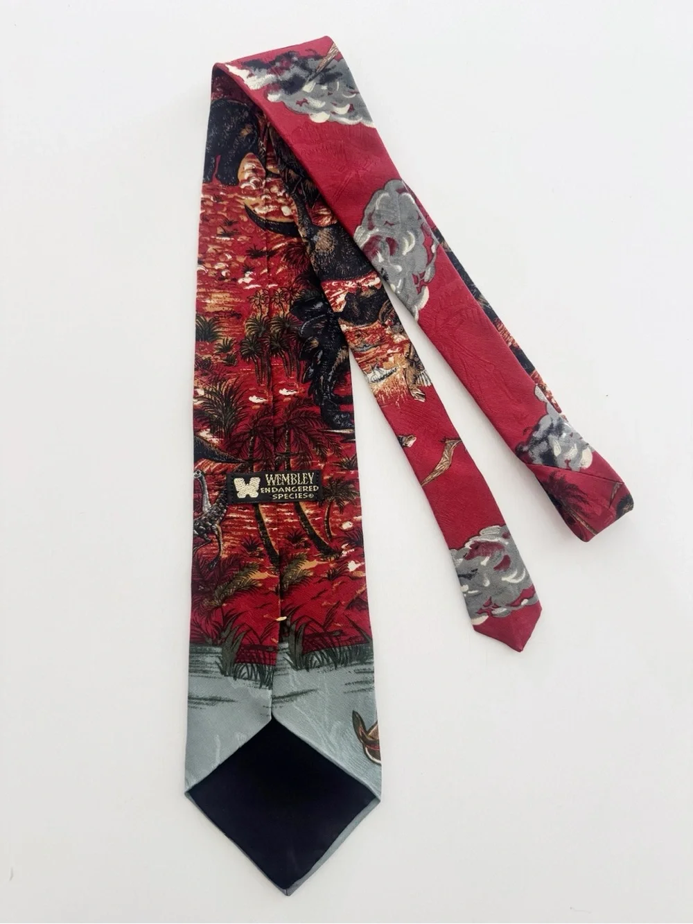 Vintage 90s Wembley Endangered Species Tie